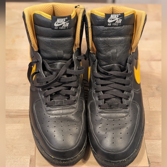 NikeiD Custom High-Top Sneakers - Black/Yellow - US 12 - Picture 5 of 7